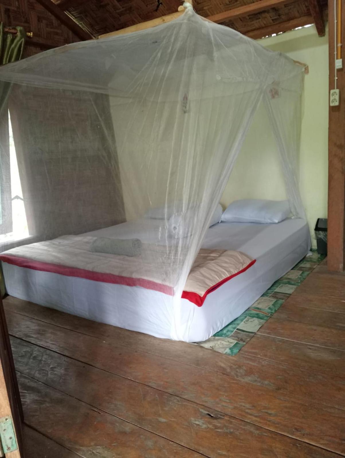 Landak River Guest House Only Trekking With Us Bukit Lawang Ngoại thất bức ảnh