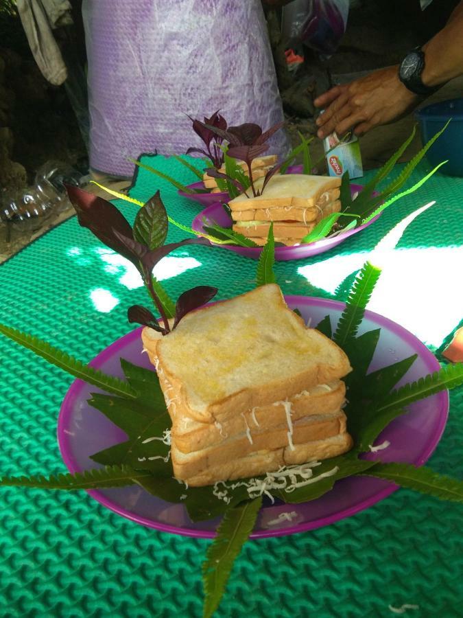 Landak River Guest House Only Trekking With Us Bukit Lawang Ngoại thất bức ảnh